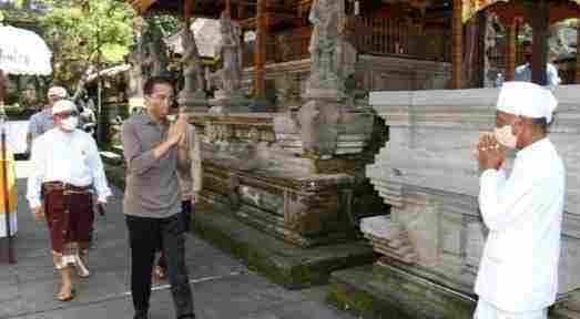 Presiden Jokowi Kunjungi Pura Tirta Empul