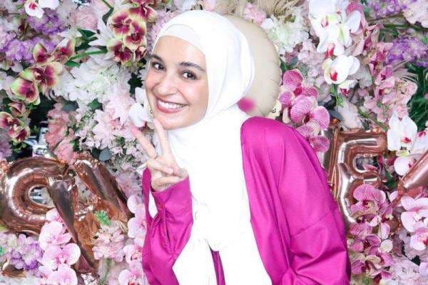 Cerita Lucu Shireen Sungkar Terima THR Masa Kecil, Uang Disimpan di Celana Dalam Cerita Lucu Shireen Sungkar Terima THR Masa Kecil, Uang Disimpan di Celana Dalam