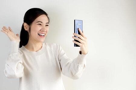 Mengapa Orang Kerap Bilang Halo saat Menelepon? Begini Sejarahnya