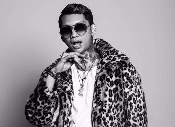 Lirik Lagu <i>Cabs Pake Motor</i> dari Young Lex