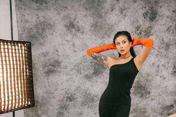 Awkarin Menangis Dituduh Membunuh Eks Pacar: Kalau Bisa Gantikan Posisi Dia