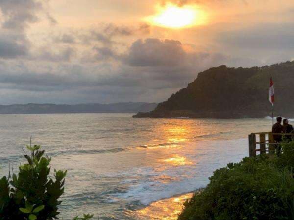 Masih Perawan, Pantai Pacar Cocok buat Lokasi Healing Bareng Ayang