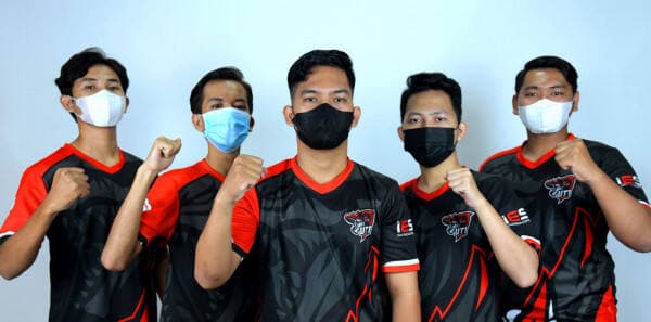 Mahasiswa UTI Juara Nasional E-Sport Unity Competition di UNY