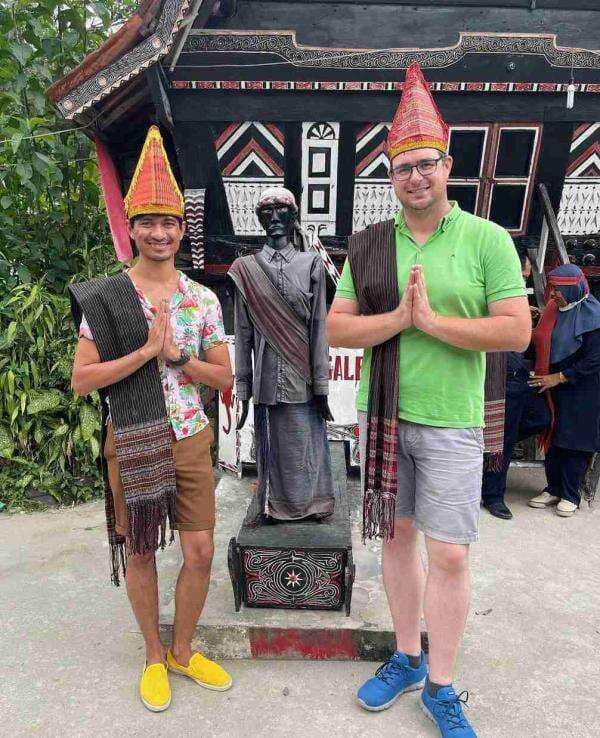 Ragil Mahardika dan Pasangan Gay akan Segera Miliki Bayi: Siap Segala Hujatan Ragil Mahardika dan Pasangan Gay akan Segera Miliki Bayi: Siap Segala Hujatan