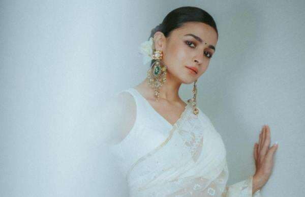Profil dan Biodata Alia Bhatt, Aktris Cantik Bollywood yang Nikah dengan Ranbir Kapoor