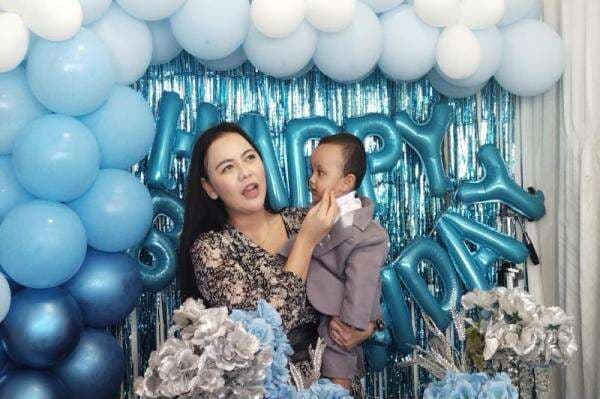 Ratu Rizky Nabila Rela Banting Tulang demi Anak, Tak Berharap Dapat Nafkah dari Alfath Fathier Ratu Rizky Nabila Rela Banting Tulang demi Anak, Tak Berharap Dapat Nafkah dari Alfath Fathier