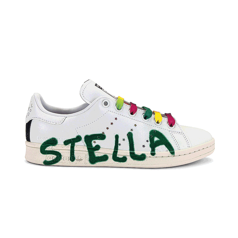 Senang Bergaya Kasual? Ini 11 Rekomendasi Sepatu Adidas Yang Paling Keren