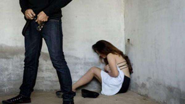 Tergoda Kemolekan Tubuh Janda Montok, Pria 30 Tahun Malah Lakukan Ini dan Batal Merampok