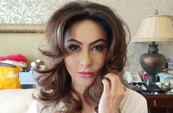 Potret Terbaru Diana Pungky, Artis Lawas yang Wajahnya Bak Barbie Hidup Potret Terbaru Diana Pungky, Artis Lawas yang Wajahnya Bak Barbie Hidup