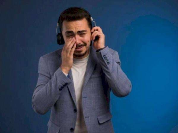 7 Alasan Lagu Galau Lebih Laris di Pasaran Menurut Ilmuwan, Merasa Dimengerti dan Dipeluk