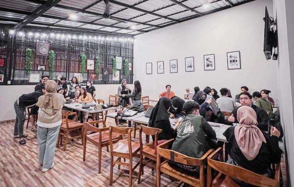 Morning Mate Coffee Malang, Angkat Konsep Industrial Kafe