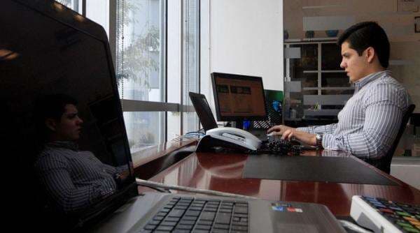 Profesi Account Executive (AE): Definisi, Jenjang Karir dan Gaji