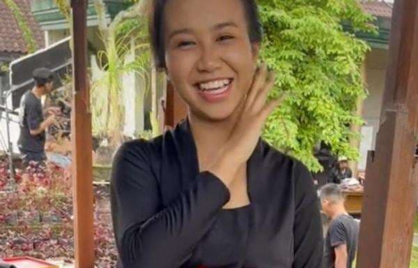 Viral! Mayang Adik Vanessa Angel Didandani MUA, Wajahnya Tak Berubah