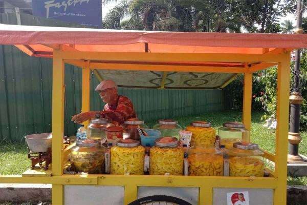 Kuliner Manisan Buah di Kota Malang, Sudah Ada Sejak Awal Merdeka