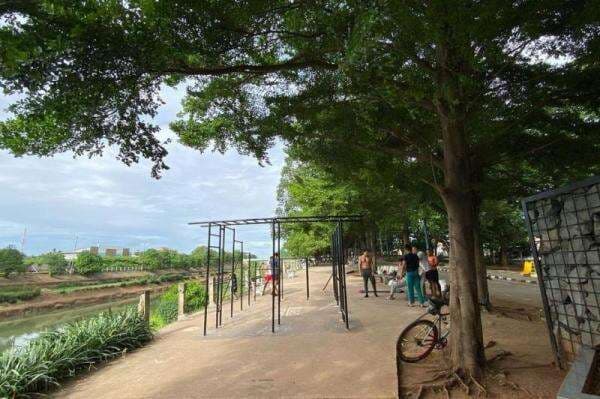 BKT Jadi Tempat Favorit Berolahraga Warga Jaktim, Makin Ramai di Libur Akhir Pekan