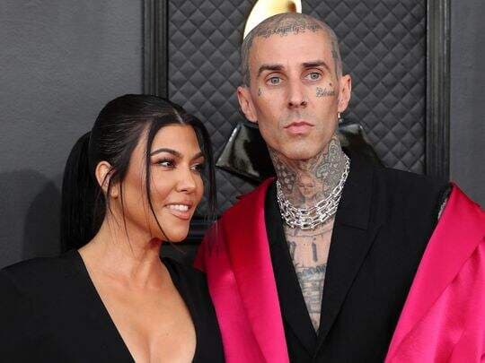 Sah! Kourtney Kardashian dan Travis Barker Resmi Menikah di Santa Barbara