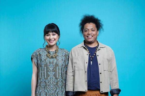 Cemburu Lihat Adegan Mesra Indah Permatasari dan Refal Hady, Arie Kriting: Terlalu <i>Real</i> Ya! Cemburu Lihat Adegan Mesra Indah Permatasari dan Refal Hady, Arie Kriting: Terlalu <i>Real</i> Ya!