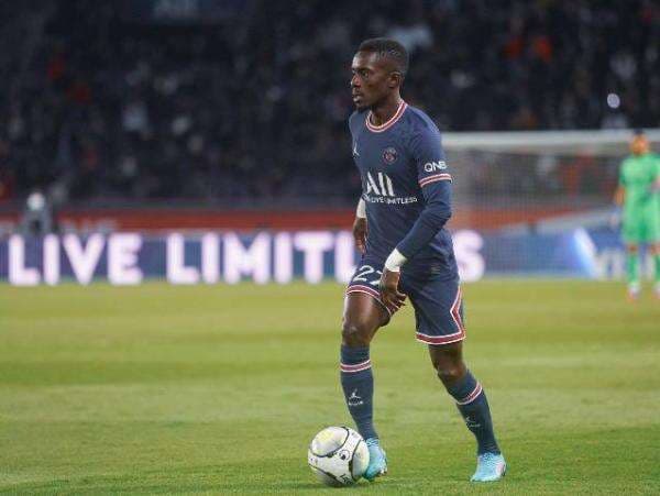 Viral Pemain Muslim PSG Idrissa Gueye Rela Absen karena Menolak Pakai Jersey LGBT