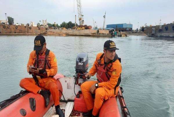 Nekat Berenang, Satu Wisatawan Hilang Tersapu Ombak Pantai Cihara