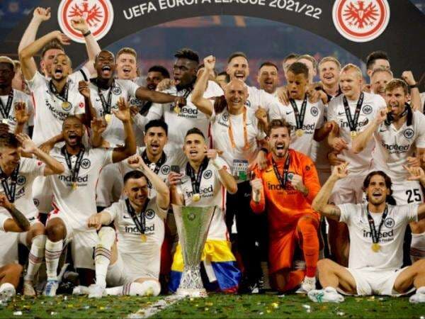 Jadi Juara Liga Europa 2021-2022, Frankfurt Samai Catatan Chelsea dan Villarreal