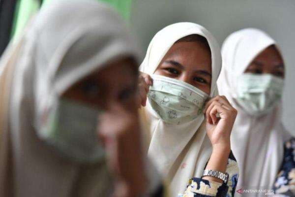 Epidemiolog UGM Sebut Pelonggaran Masker untuk Saat Ini Tepat Epidemiolog UGM Sebut Pelonggaran Masker untuk Saat Ini Tepat