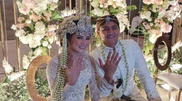 Qausar Harta Beri Masayu Clara Mas Kawin 30 Mayam Logam Mulia, Ini Maknanya