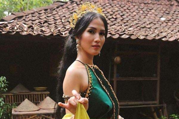 7 Fakta Menarik Aulia Sarah, Pemeran Badarawuhi dalam Film KKN di Desa Penari