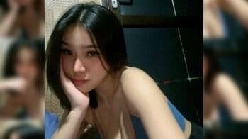 Anastasya Khosasih Pakai Tanktop Biru Belahan Dada Rendah, Bikin Gemas!