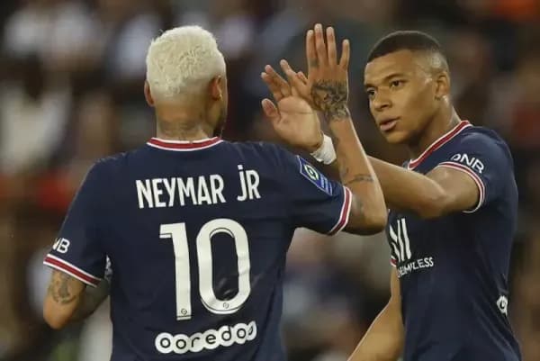 Kylian Mbappe Hattrick, PSG Cukur Metz 5-0 di Laga Pamungkas Liga Prancis 2021-2022