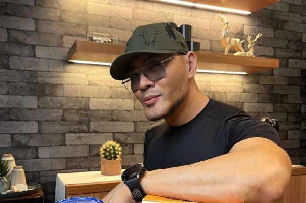 Pernah Disalahkan karena Tak Ajak Azka Corbuzier Masuk Islam, Ini Jawaban Deddy Corbuzier Pernah Disalahkan karena Tak Ajak Azka Corbuzier Masuk Islam, Ini Jawaban Deddy Corbuzier