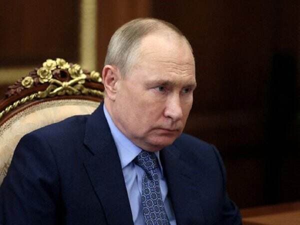Konon Putin Mengancam para Janda dan Ibu Tentara Rusia yang Tewas