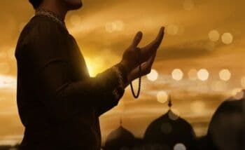 Urutan Dzikir Setelah Sholat Tahajud, Ampuh Tenangkan Hati!