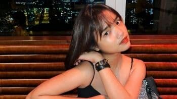 5 Potret Seksi Fuji Pakai Dress Hitam Dinner di Restoran, Kasih Tatapan `Maut` yang Memikat Hati!