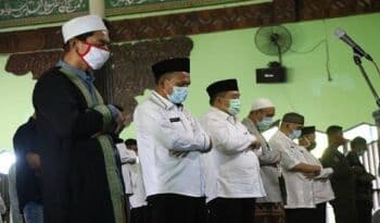 Tata Cara Sholat Jenazah Perempuan Lengkap Bacaan Doanya