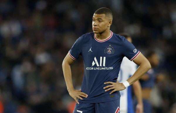 Belain Mbappe, PSG Pecat Direktur Olahraga