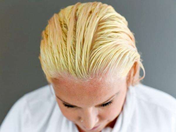 Ingin Bleaching Rambut? Kenali Dulu Kelebihan dan Kekurangannya! Ingin Bleaching Rambut? Kenali Dulu Kelebihan dan Kekurangannya!