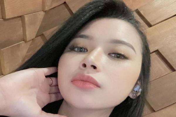 Deretan Asisten Pribadi Hotman Paris, Body-nya Seksi, Cantik dan Modis Deretan Asisten Pribadi Hotman Paris, Body-nya Seksi, Cantik dan Modis