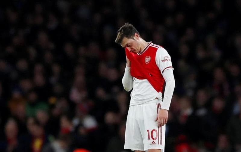 Arsenal Gagal Tembus Liga Champions Lagi, Mesut Ozil Beri Sindiran