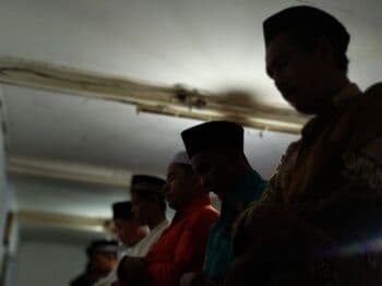 Bacaan Sholat Jenazah Laki-Laki Lengkap Teks Arab, Latin, Terjemahan Bahasa Indonesia