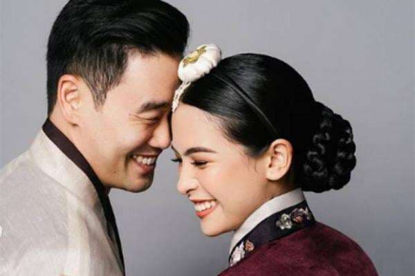 5 Pria Asing Ini Jadi Mualaf demi Nikahi Artis Indonesia, Terbaru Ada Jesse Choi