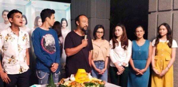 Tayang Perdana, Kru dan Pemain Gelar Acara Syukuran Sinetron Bukan Cinderella Biasa