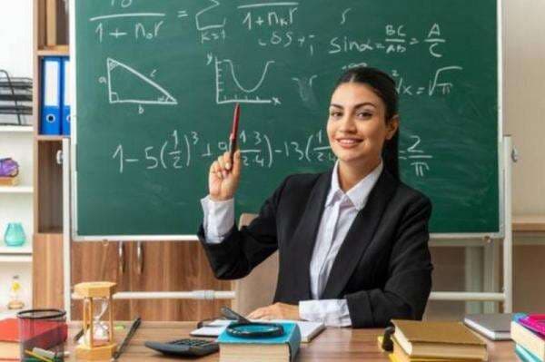 15 Puisi Guruku Pahlawanku Anak SD, Simpel dan Penuh Makna