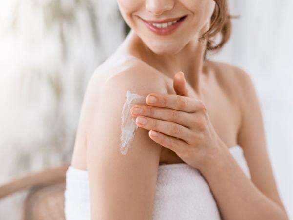 Cegah Tanda Penuaan Kulit Tubuh, Ini Rekomendasi Body Lotion Anti-Aging Mulai dari Rp62 Ribu