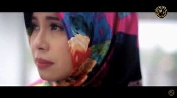 Lirik Lagu dan Chord Gitar Disini Dibatas Kota Ini - Vanny Vabiola