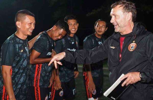 Lawan Sabah FC, Thomas Doll Ingin Lihat Kondisi Pemain Persija Jakarta