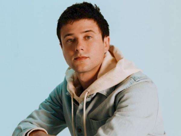 Pelantun Hits 'Let Me Down Slowly' Alec Benjamin Akan Konser di Jakarta?