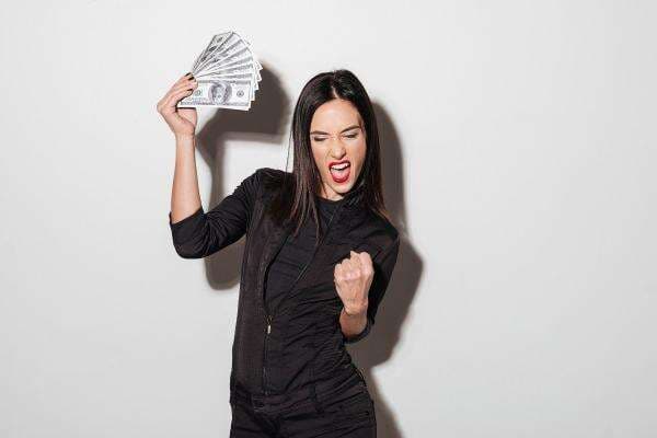 4 Ciri Perempuan Matre yang Mudah Dikenali, Sebaiknya Dihindari