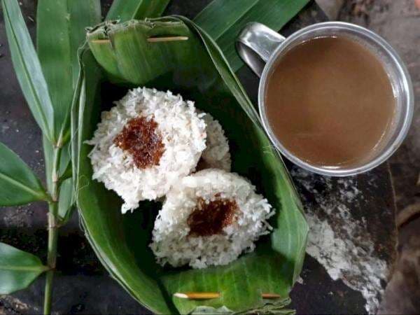 Jangan Terkejut! Belanja di Pasar Ini Bayarnya Pakai 'Uang' Kayu Jangan Terkejut! Belanja di Pasar Ini Bayarnya Pakai 'Uang' Kayu