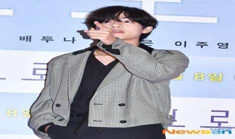 V BTS Hadiri Premiere Film `Broker`
