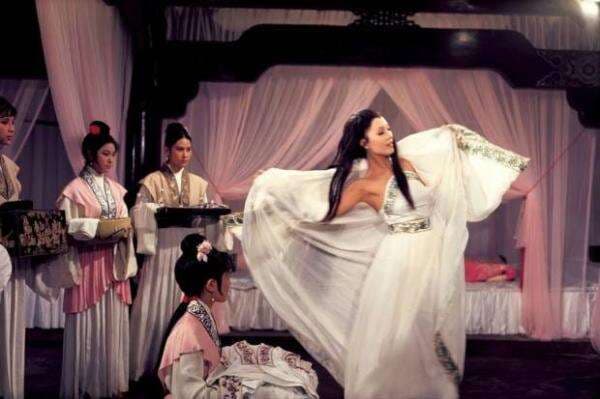 7 Film Hong Kong dengan Adegan Ranjang Vulgar, Nomor 4 Dibintangi Jackie Chan